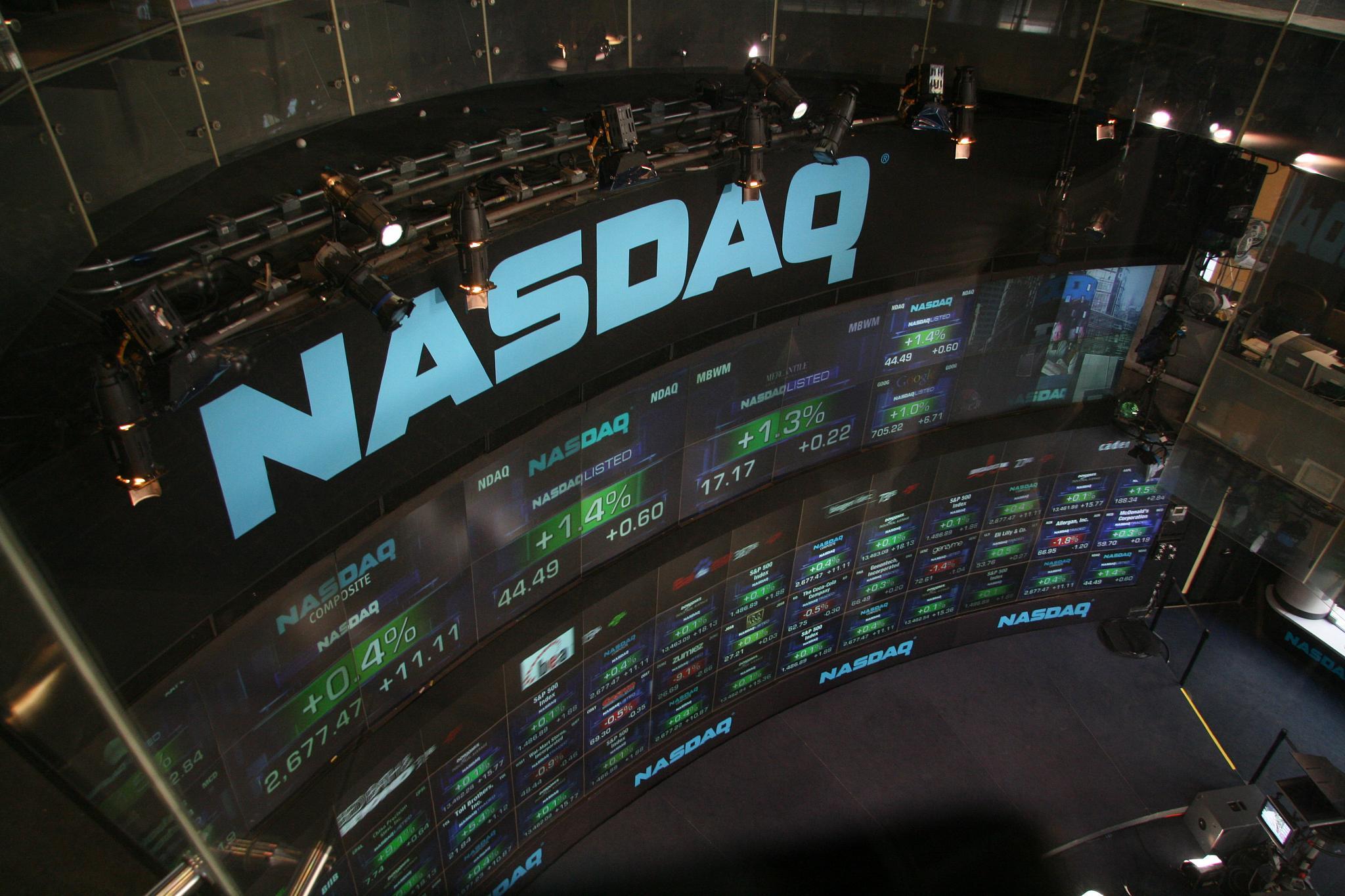 NASDAQ چیست؟